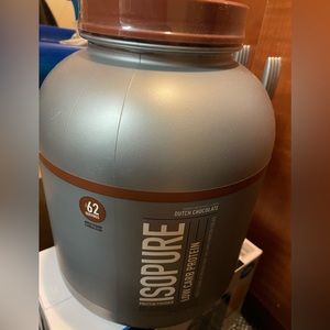 ISOPURE 62 servings- chocolate